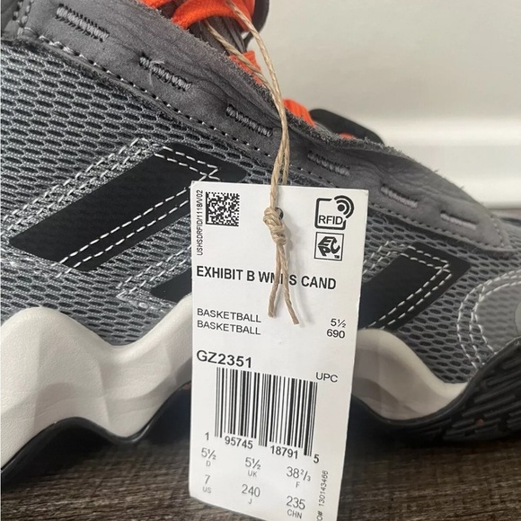 Adidas Exhibit B Candace PE Black/Gray/Orange Basketball Women Shoe Siz 7 GZ2351 - Picture 11 of 11